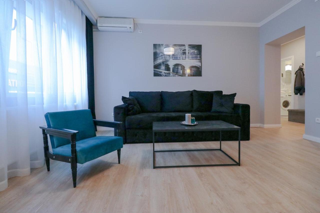 Appartamento Heart Of Ni Esterno foto